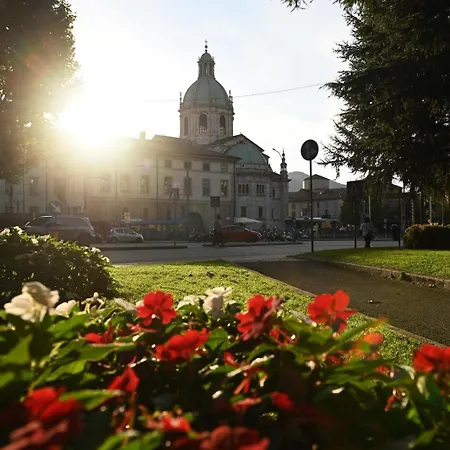 Casa Luce Apartment Como